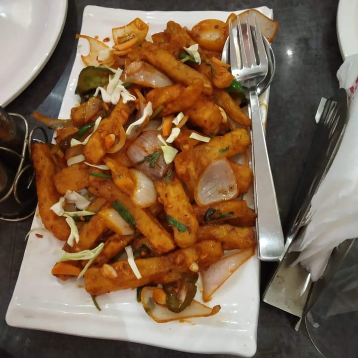 The Hidden Lounge Swaroop Nagar, Kanpur, India Chilli Potato Review