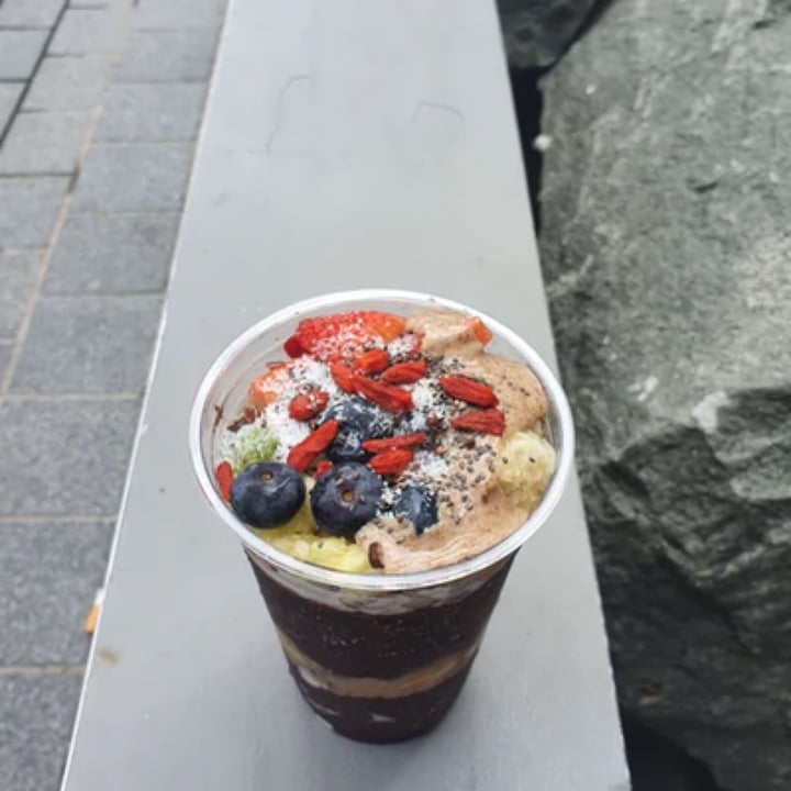 An Açaí Affair The Star Vista Queenstown, Singapore Acai fruit bowl