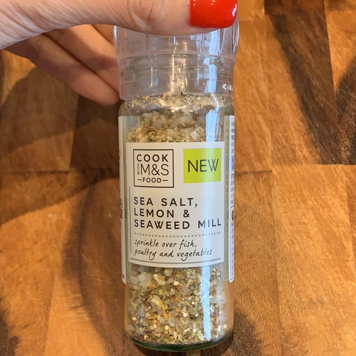 Marks & Spencer Food (M&S) Sea salt, Lemon & Seaweed Mill Review abillion