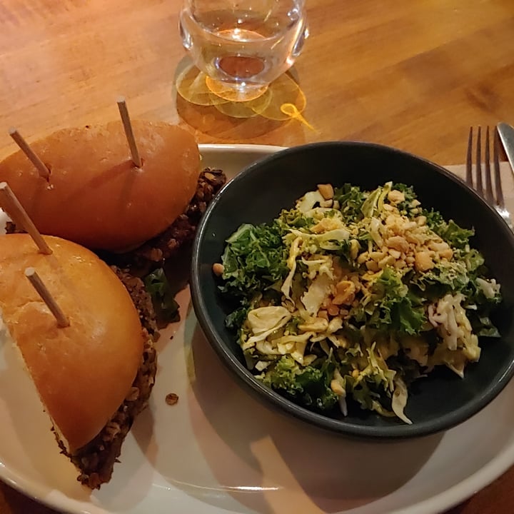 JOEY Burrard Central, Vancouver, Canada veggie burger Review abillion