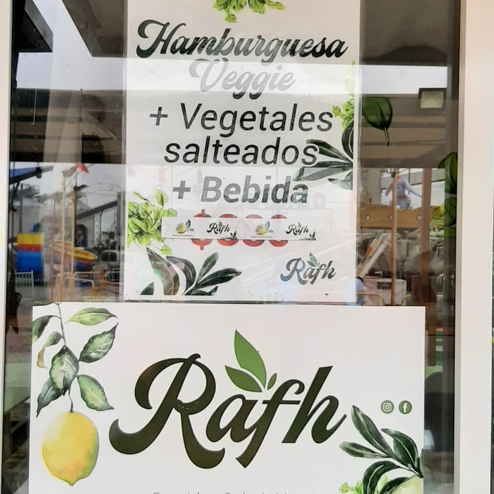 review photo of Rafh ~ comida saludable Hamburguesa De Lentejas Completa (Lechuga, Tomate Y Rucula) Con Salteado De Verduras Y Cebolla Caramelizada. shared by @gastonfauret on 24 Feb 2021 - review