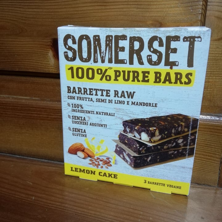 review photo of Somerset Barrette raw lemon cake shared by @stellsferrs on 30 Oct 2022 - review