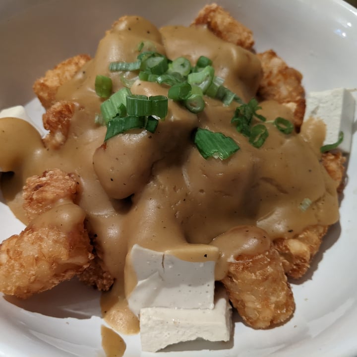 Onion Maiden Allentown, Pittsburgh, United States Aqua Poutine Hunger