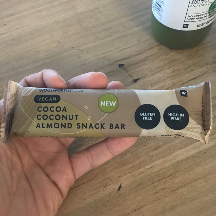 photo of Woolworths Cocoa Coconut Almond Snack Bar shared by @mattmsantos on  03 Aug 2022 - review
