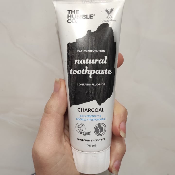 The Humble Co. Natural toothpaste Charcoal Review abillion