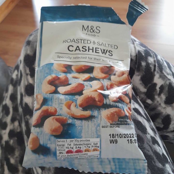 M and S food roasted and salted cashews Review abillion
