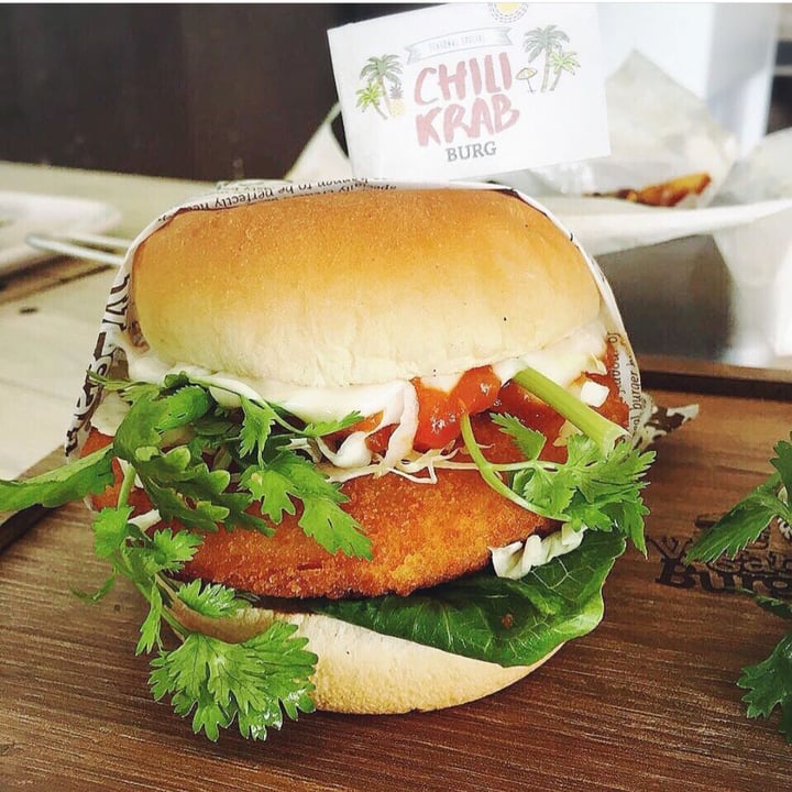 review photo of VeganBurg Singapore Chili Krab Burger shared by @berbernicee on 30 Aug 2019 - review