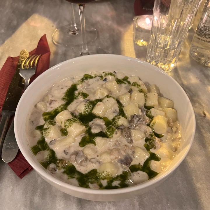 Botanica Lab Cucina Bologna, Italy Gnocchetti di patate, crema di