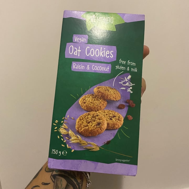 Vemondo Vegan Oat Cookies Raisin & Coconut Review | abillion