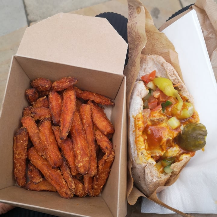 Humpit The Hummus And Pita Bar United Kingdom Filled pitta Review