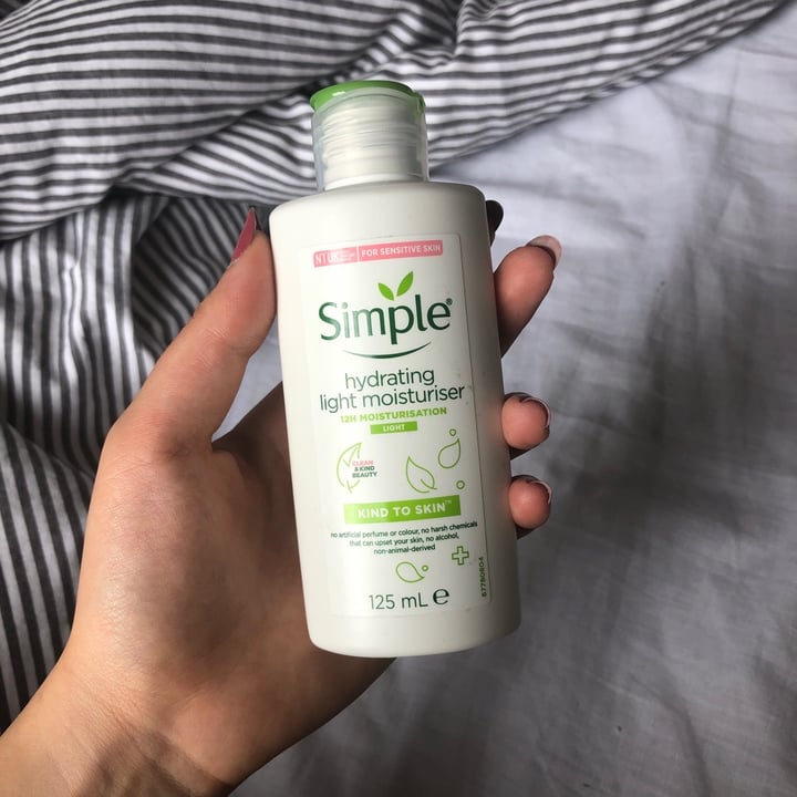 Simple Hydrating Light Moisturizer Review abillion
