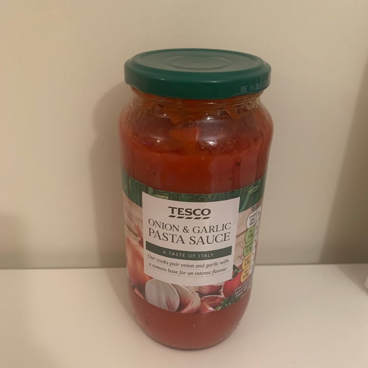 Tesco Onion & garlic pasta sauce Review abillion