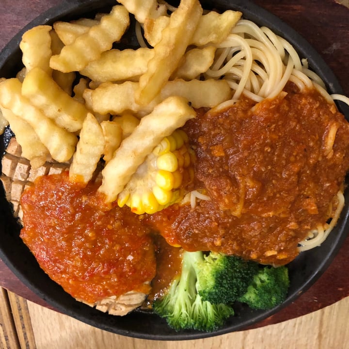 Nature Cafe Clementi, Singapore Plate cod fish set Review | abillion