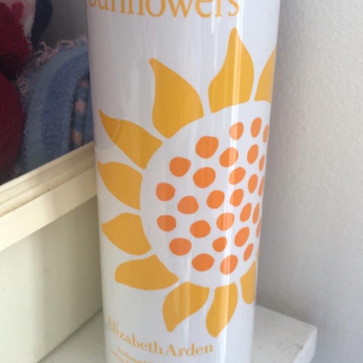 Elizabeth Arden Body lotion Reviews abillion