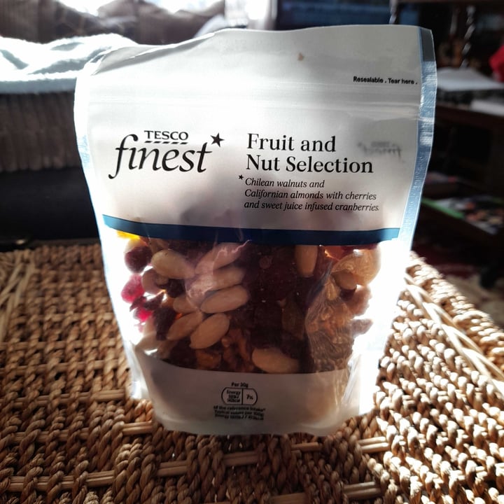 Tesco Tesco Fruit and Nut Selection Review abillion