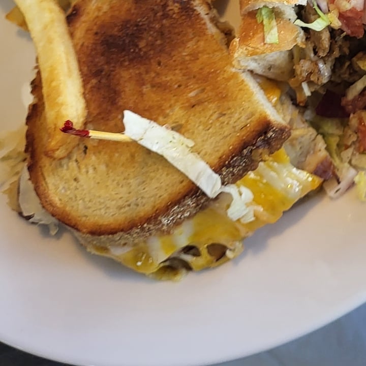 Colonial Diner Woodbury United States Vegan Ruben Review Abillion   W=720