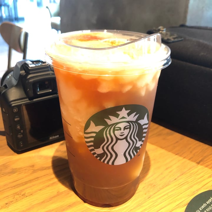 Starbucks Changi, Singapore Frozen Honey Ruby Grapefruit Black Tea