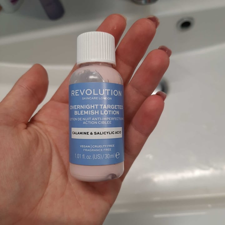 Revolution Beauty Overnight Targeted Blemish Lotion Review abillion