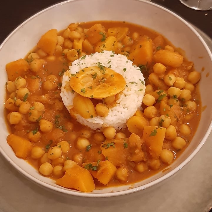 The Sixth Leaf Restaurant Naxxar, Malta Harissa tagine Review abillion