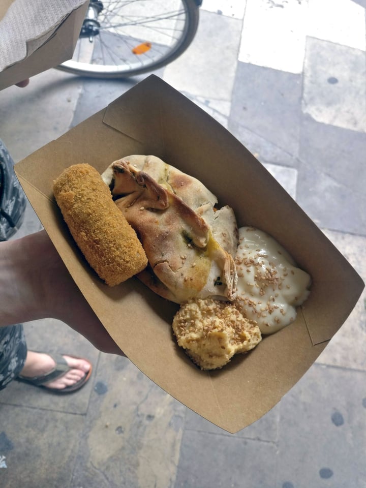 Enjoy Vegan Barcelona, Spain Empanadas and Croquettes Review abillion