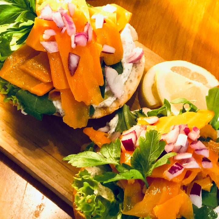 review photo of Café Rotkehlchen Karotten lachs brotchen shared by @anasha on 24 Sep 2020 - review