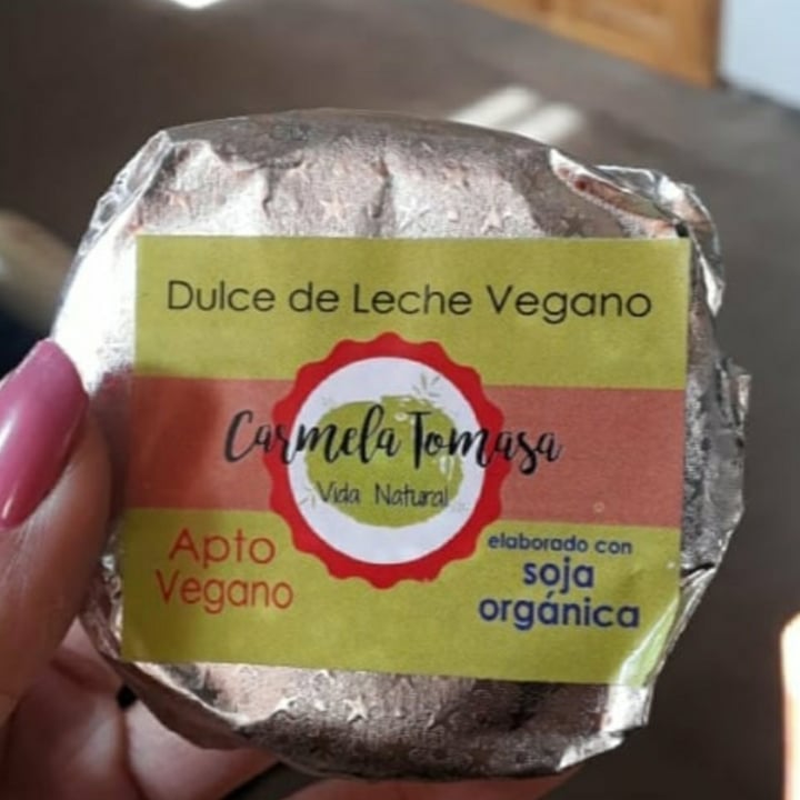 Carmela Tomasa Alfajor Dulce de Leche Vegano Review abillion