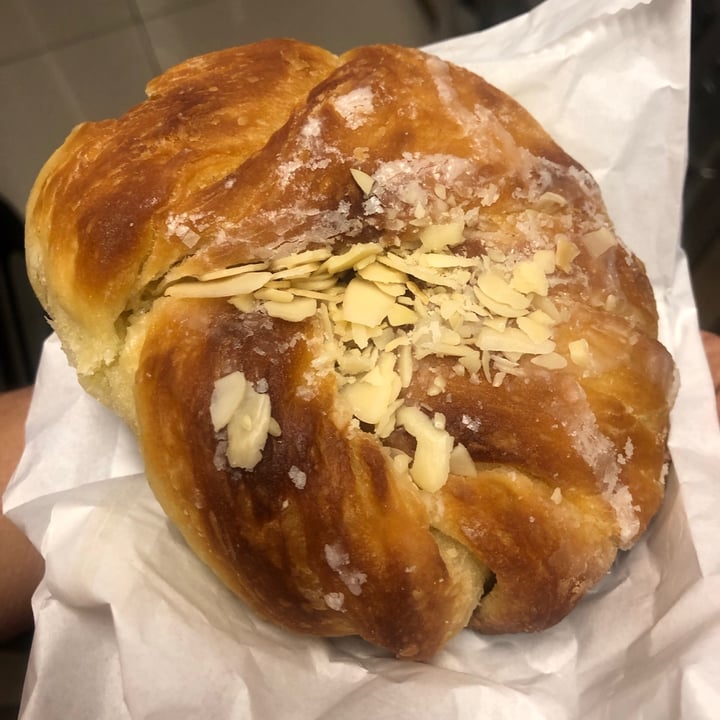 Hang Ten Cafe Cape Town, South Africa Vegan Croissants Review abillion