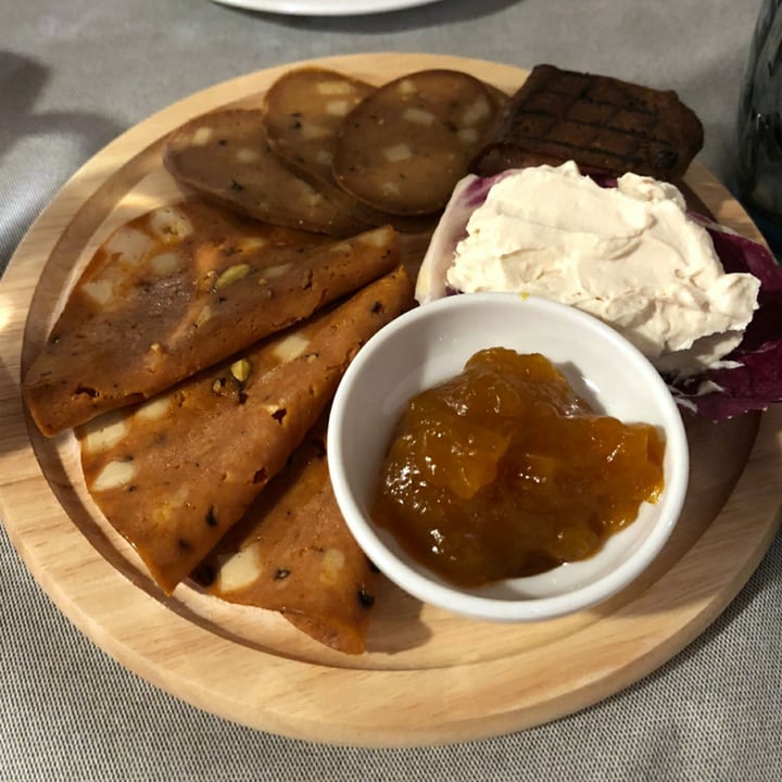 Ristorante Vegano Biologico La Lanterna Verona, Italy Antipasto Rustico