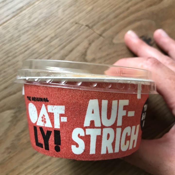 Oatly Aufstrich Tomate &amp; Basilikum (Tomato &amp; Basil Spread) Review ...