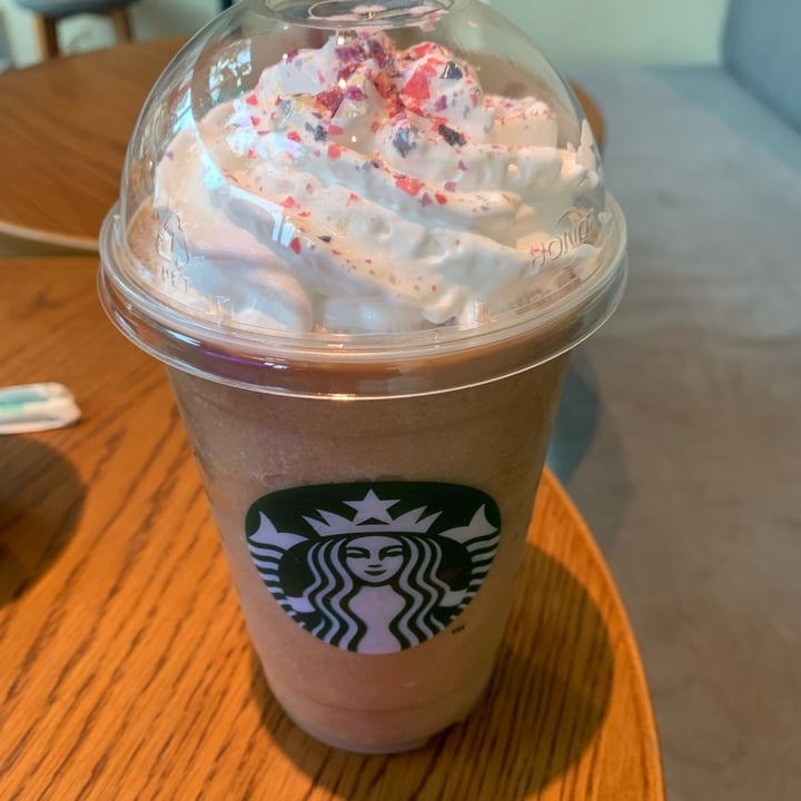 Starbucks Yishun, Singapore Oatmeal confetti cookie frappuccino Review