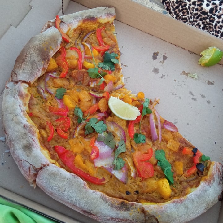 Kai Eats and Drinks KailuaKona, United States Mango Tango Pizza Review