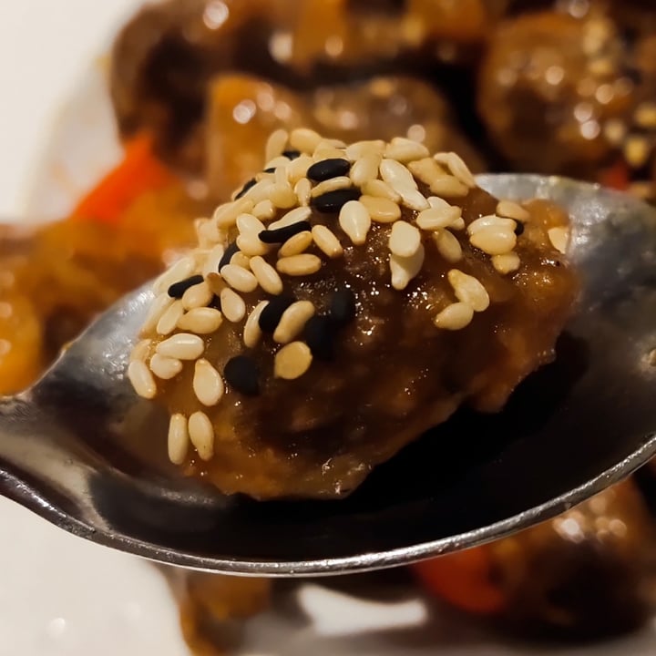 review photo of LingZhi Vegetarian - Velocity@Novena General Tso's Monkey Head Mushroom shared by @varun on 27 Sep 2020 - review