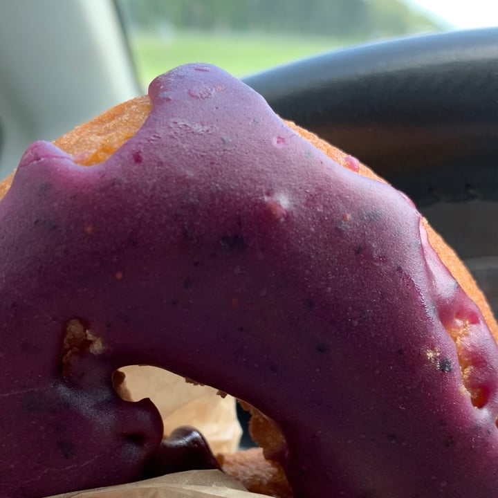 Whole Foods bakery Vegan Blueberry Frosted Donut Review abillion