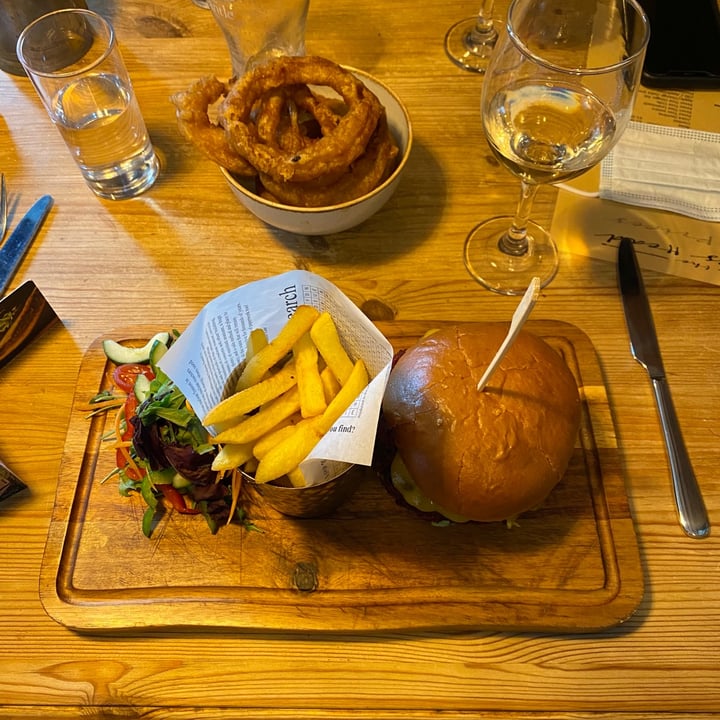 The Nags Head Abercych, United Kingdom Beetroot and Red Pepper Burger Review abillion