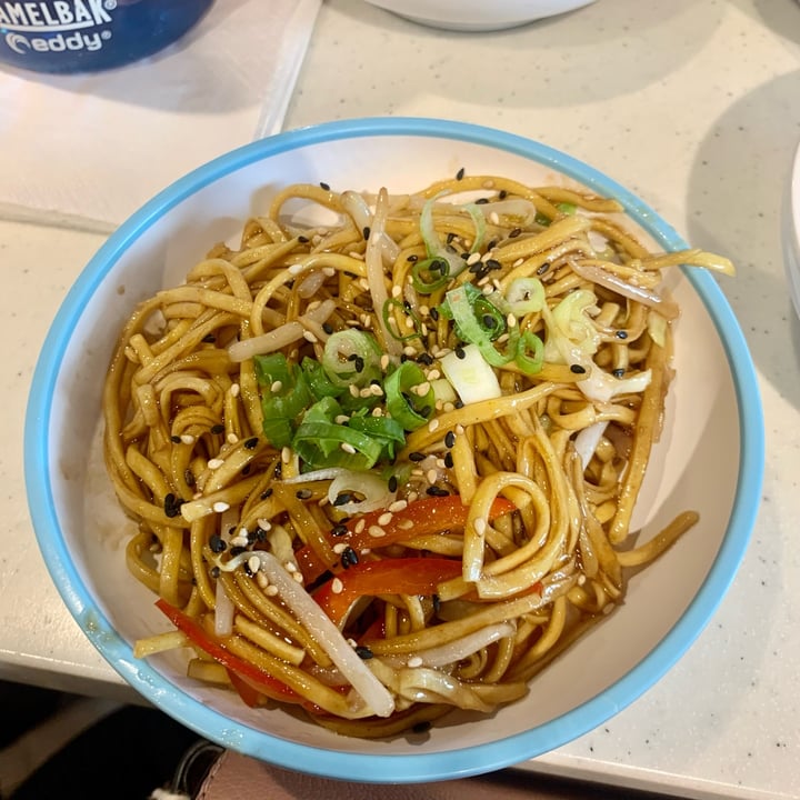 YO! Sushi United Kingdom Veggie yakisoba Review abillion