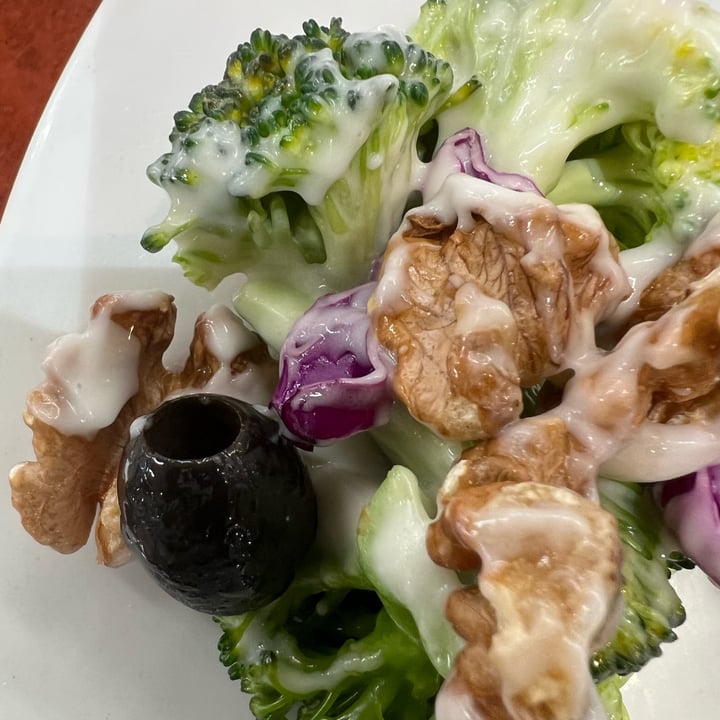 Fruits & Roots Bryanston, Johannesburg, South Africa Brocolli & Walnut