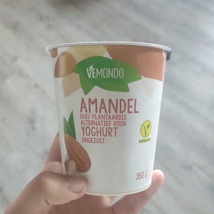 Vemondo almond yogurt Review | abillion