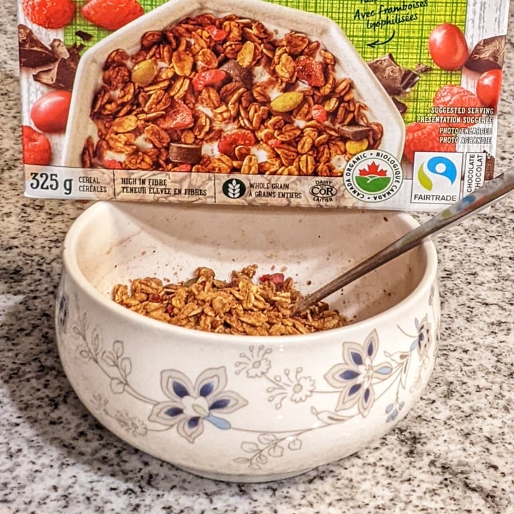 PC Organics Berries & Dark Chocolate Granola Review abillion