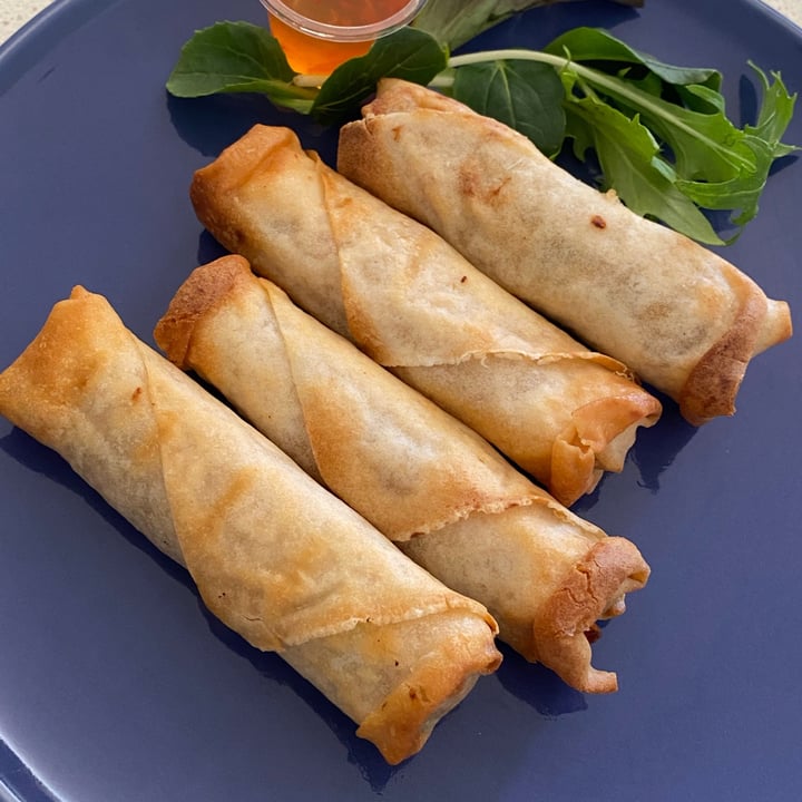 photo of Pam pam Plant-based Spring Rolls shared by @blacklilyleaf on  10 Sep 2021 - review