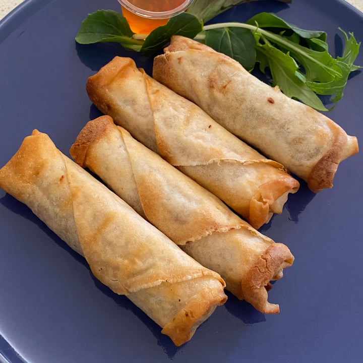 review photo of Pam pam Plant-based Spring Rolls shared by @blacklilyleaf on 10 Sep 2021 - review