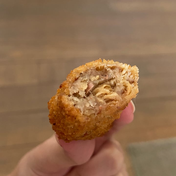 review photo of The New Bolinho De Bacalhau shared by @vegcomma on 26 Apr 2022 - review
