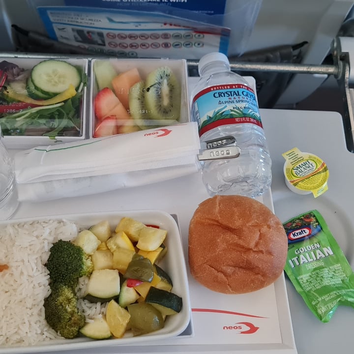 Neos Air Vegetarian Oriental Meal Review Abillion neos-air-vegetarian-oriental-meal-review-abillion