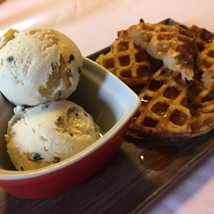 Well Dressed Salad Bar Outram, Singapore Fluffy Vaffles with Vegan Ice
