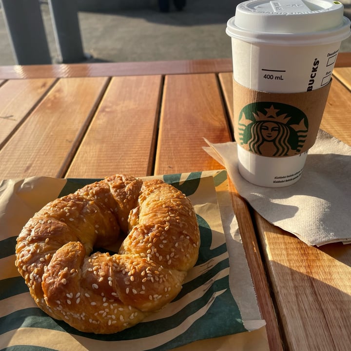Starbucks CKH, Argentina vegan croissant Review abillion