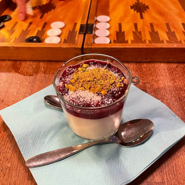 review photo of Mr and Mrs Humus Vegan Mahallebi shared by @jaga94 on 25 Jul 2022 - review