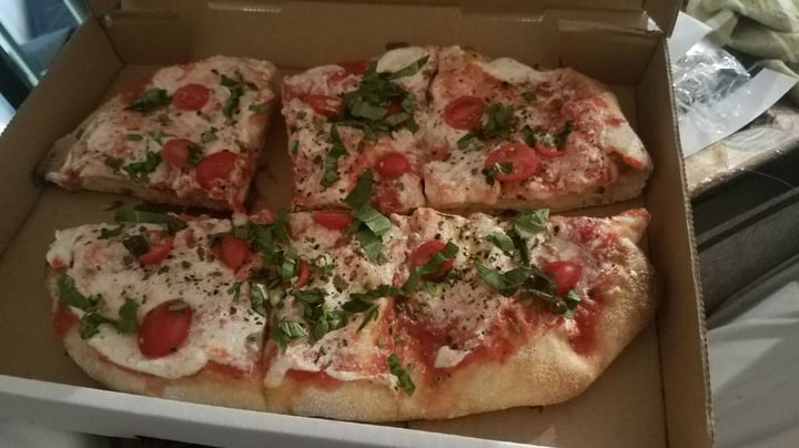 gusto-pinsa-romana-vegan-margharita-reviews-abillion