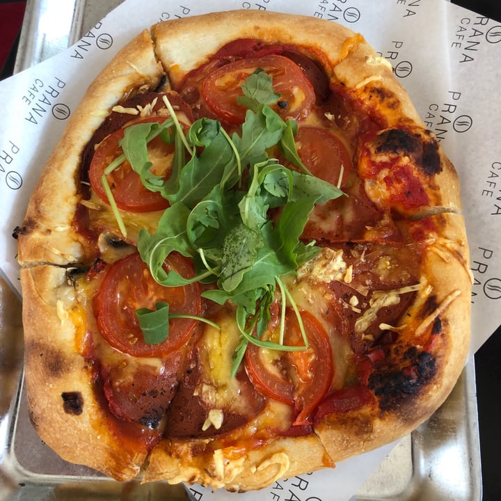 Prana Cafe Spicy Pepperoni Pizza Reviews abillion