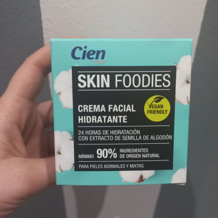 review photo of Cien Crema facial para pieles normales a mixtas shared by @heiru on 26 May 2022 - review