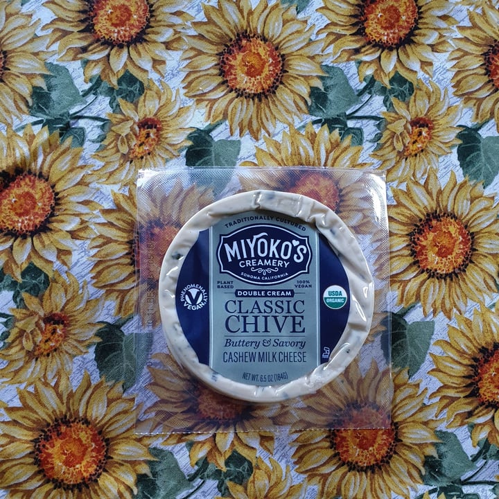 Miyoko's Creamery Double Cream Classic Chive Cashew Milk Cheese Review