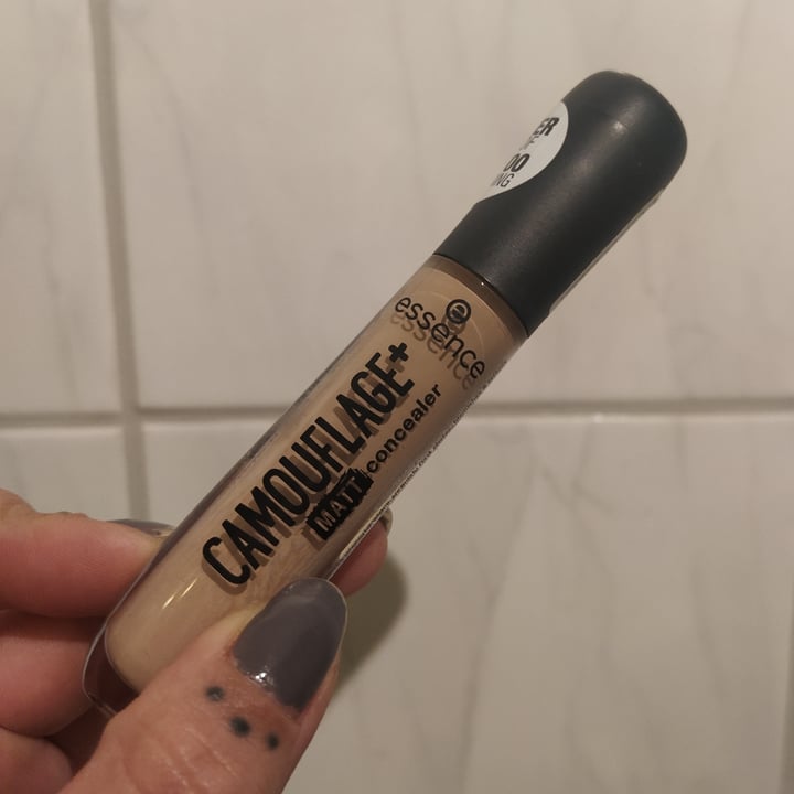 Essence Camouflage Matt Concealer 30 Light Honey Review abillion
